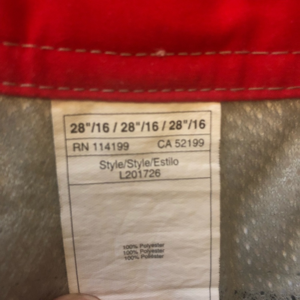 SOLD Men’s Quiksilver Swim Shorts - Picture 7 of 8